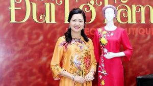 Read more about the article Doanh nhân Phùng Thị Thu Thuỷ – chủ thương hiệu thời trang Peony vừa ra mắt bộ sưu tập “Đũi Tơ Tằm” vô cùng sang trọng