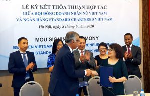 Read more about the article Lễ ký thỏa thuận hợp tác giữa Hội đồng DNN Việt Nam và Ngân hàng Standard Chartered Bank VN