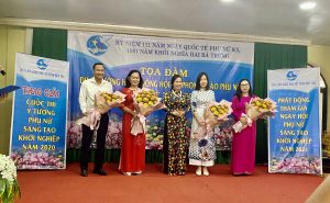 Read more about the article Lãnh đạo Hội đồng Doanh nhân nữ Việt Nam tham dự Lễ trao giải ‘Cuộc thi ý tưởng sáng tạo khởi nghiệp và phát triển doanh nghiệp năm 2020″ tại Bến Tre