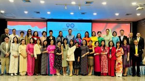 Read more about the article TÔ CAM BẦU TRỜI –  Hội đồng Doanh nhân nữ Việt Nam cùng Vietnam Airlines và UN Women phối hợp tổ chức nhân “Tháng hành động quốc gia vì Bình đẳng giới và Phòng chống bạo lực trên cơ sở giới”