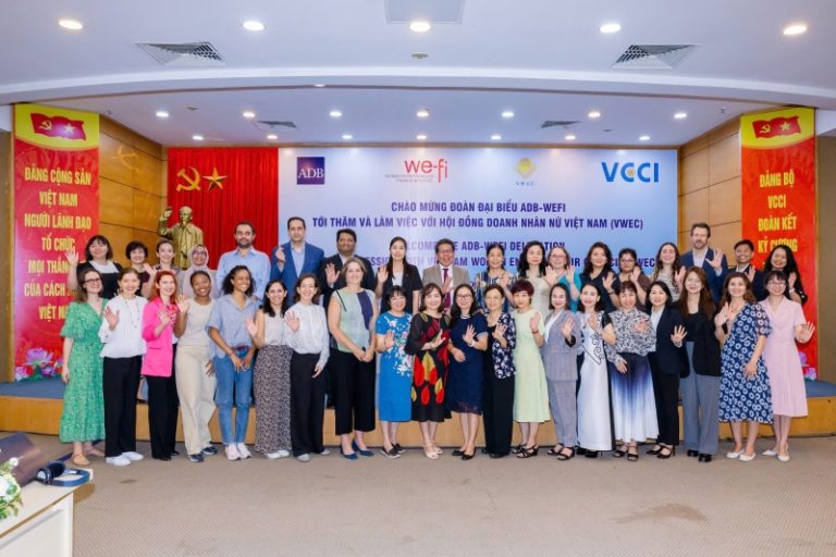 Read more about the article Buổi làm việc giữa Hội đồng Doanh nhân nữ Việt Nam và Đoàn công tác của ADB-WeFi ngày 01/10/2025