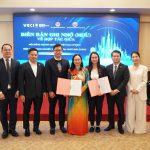 Thăm và làm việc với Đại sứ quán Việt Nam tại Nhật Bản