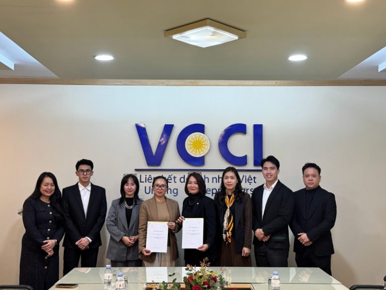 Read more about the article Thúc đẩy chuyển đổi xanh cho doanh nghiệp do phụ nữ làm chủ: VWEC mở rộng hợp tác với các đối tác cung cấp giải pháp  công nghệ và tư vấn